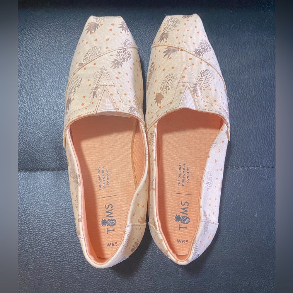 TOMS Women's Rose Gold Pineapple Print Slip-On Shoes Cream Size 6.5 - Picture 10 of 12